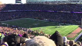 This Poor Vikings Fan Inside The Stadium Thought Blair Walsh's Kick Was Good